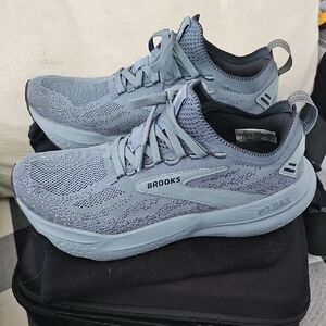 Brooks Glycerin Light Blue Knit Lace-Up Running Shoes